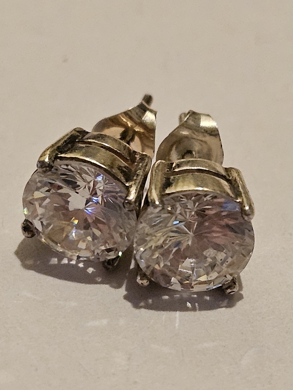 Classic 925 Sterling Silver Cubic Zirconia Solitaire Stud Earrings
